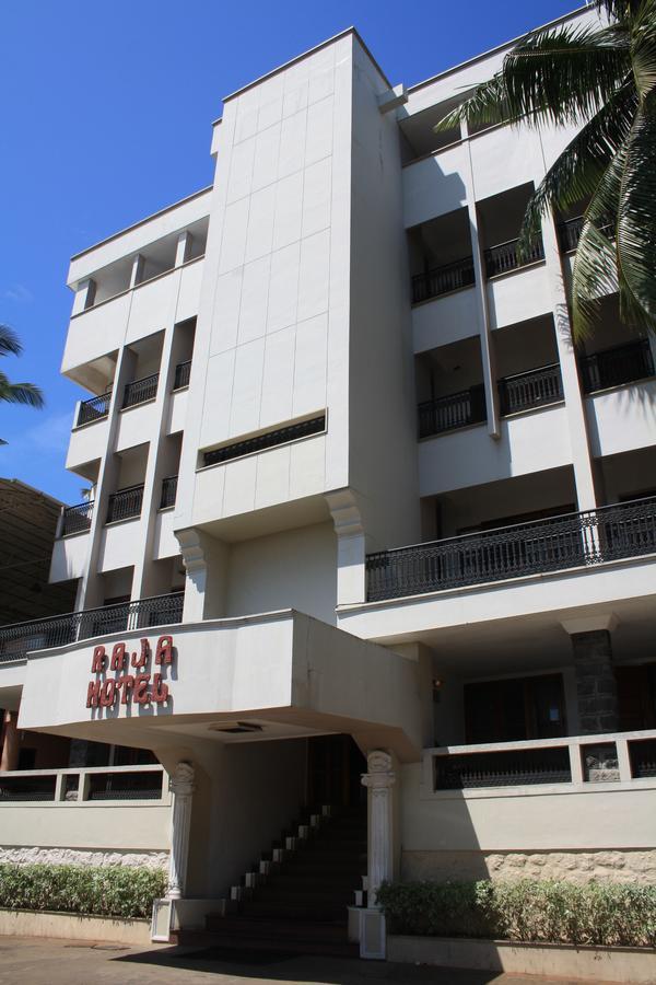 Raja Hotel โกวาลัม ภายนอก รูปภาพ